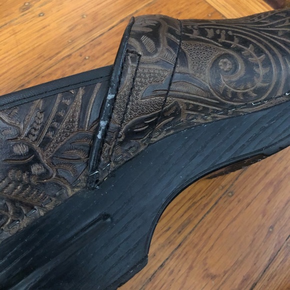 Dansko brown leather tooled clogs shoes 40 10 9.5 - Picture 5 of 8